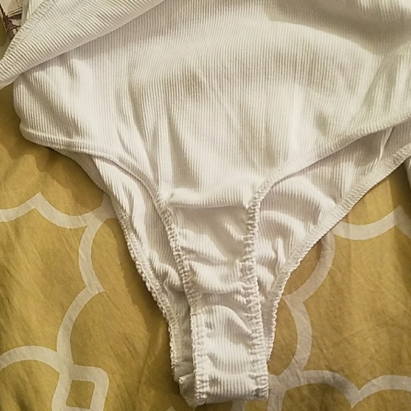 White bardot Jersey rib frill sleeve thong - Picture 3 of 6